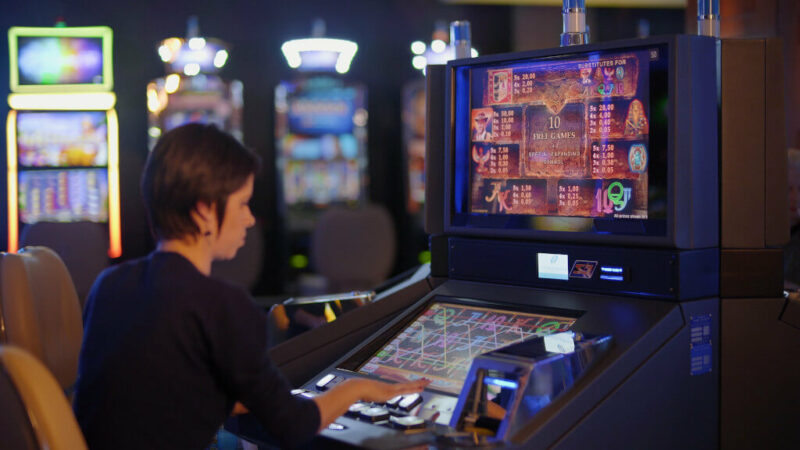 The Complete Guide to Slots: What Makes Slot Machines Work?