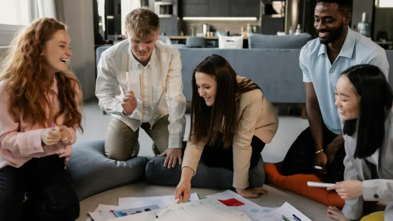 How Small Businesses Can Read Local Economic Signals Before Making Big Moves